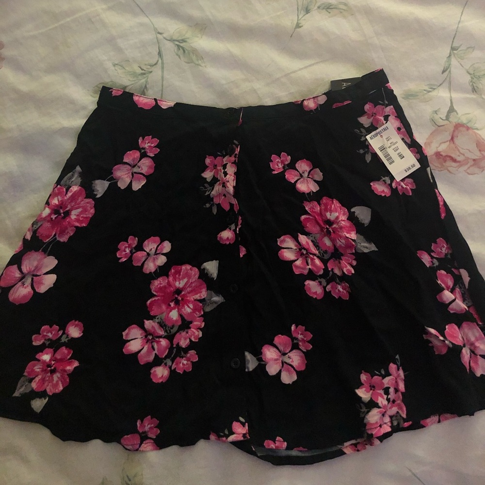 Black and Pink Floral Aeropostale Skirt NWT